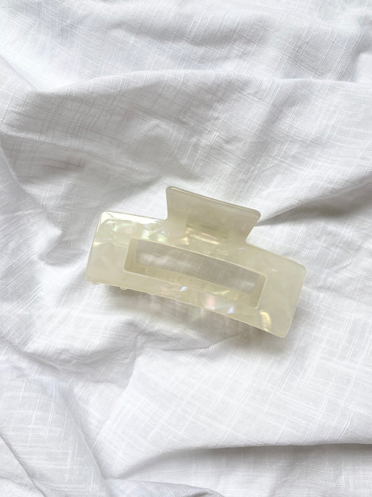 Chloe Clip | Pearl