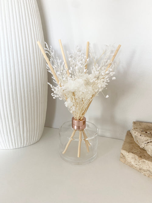 White | Floral Reed Diffuser